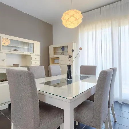 Rovere By Interhome 別荘
