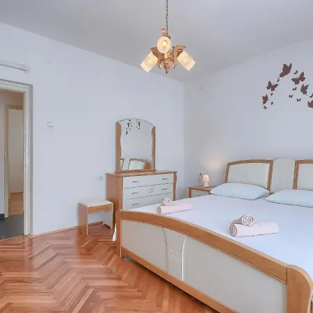 Rovere By Interhome 別荘 プーラ